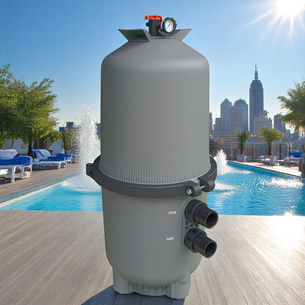 Moov 400 Pool Filter1 – full-body image with fittings