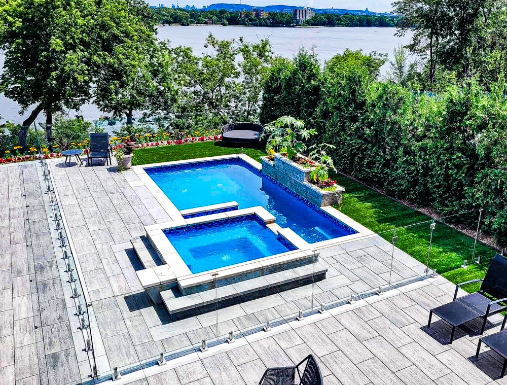 Tempered Glass 12 46 18 - Pool Fence