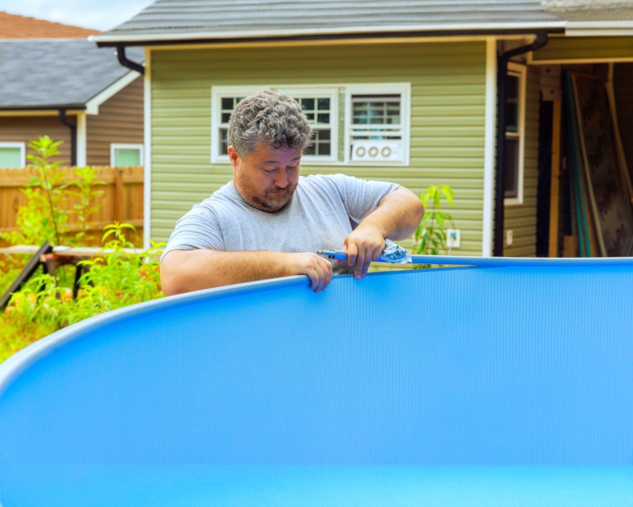 worker-is-engaged-in-installation